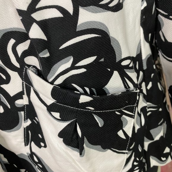 📌Casual Studio  Black and White Cotton Blazer - Jacket with Floral Print - Picture 4 of 16